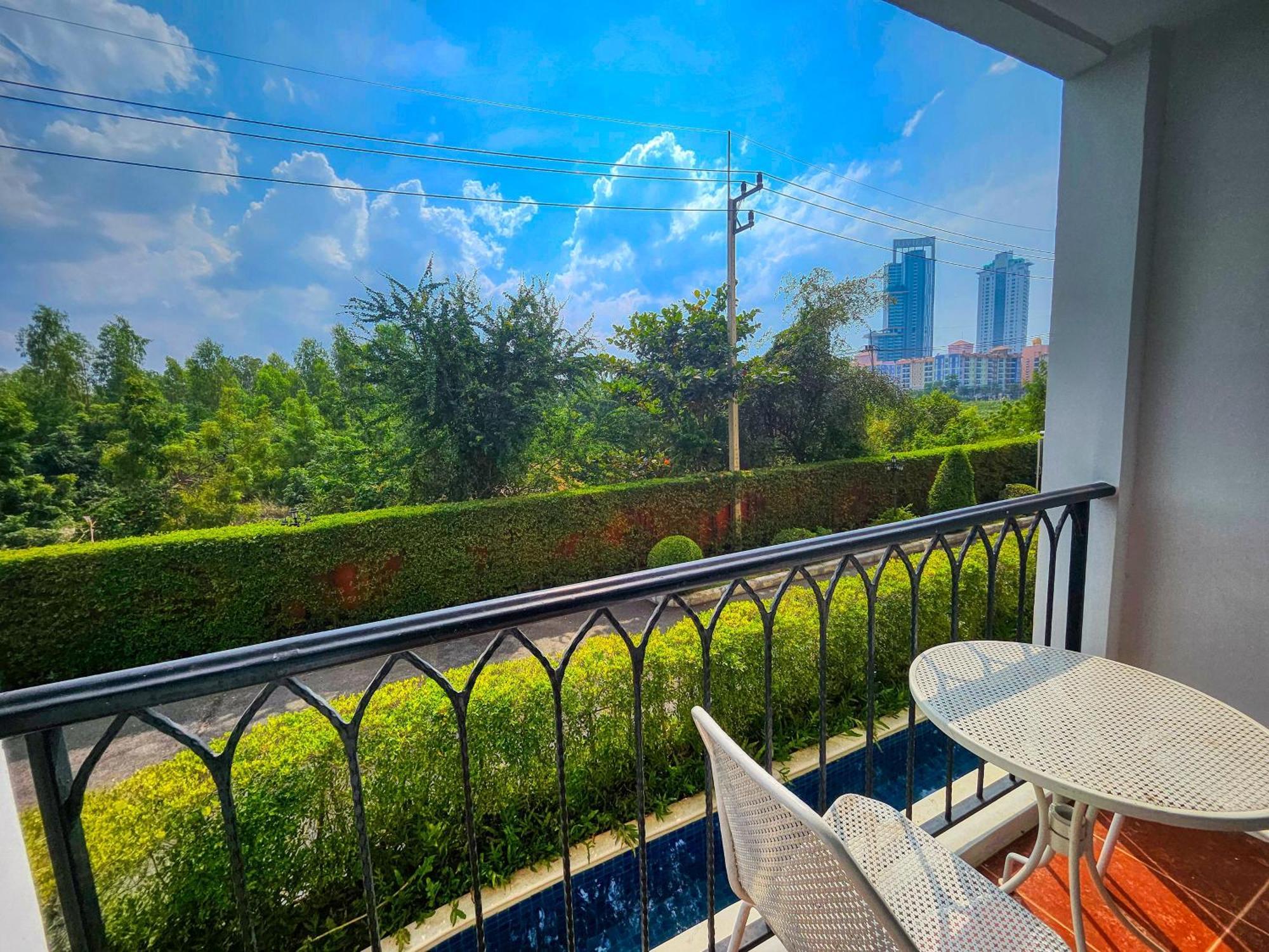 Venetian Residence Jomtien Beach Extérieur photo